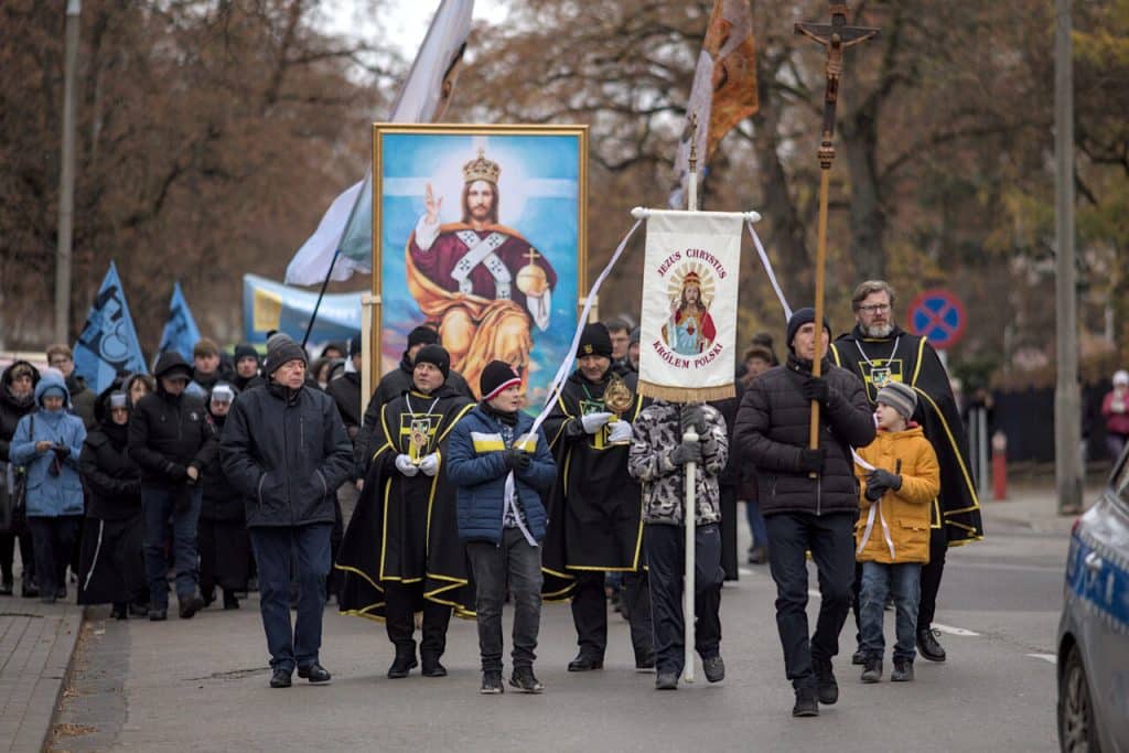 Chrystus Król na ulicach Olsztyna – pierwsza procesja w historii miasta religia Olsztyn, Wiadomości, zShowcase