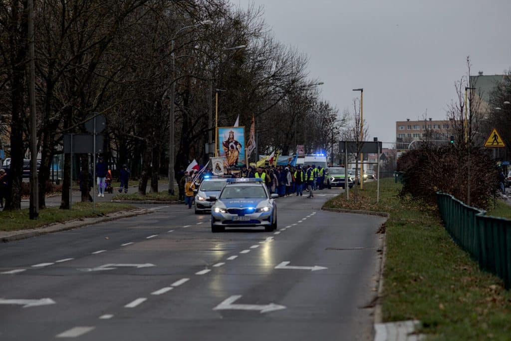 Chrystus Król na ulicach Olsztyna – pierwsza procesja w historii miasta religia Olsztyn, Wiadomości, zShowcase