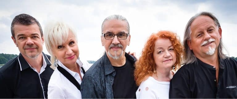 Czerwony Tulipan na Dzień Seniora. Wstęp wolny