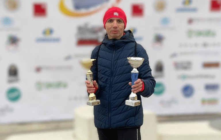 Olsztyński policjant triumfuje w Biegu Niepodległości w Olsztynie