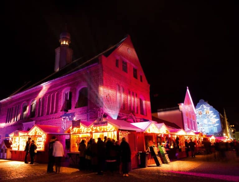 Olsztyn w świątecznym klimacie &ndash; Zakopower, Bieg Mikołaj&oacute;w i więcej