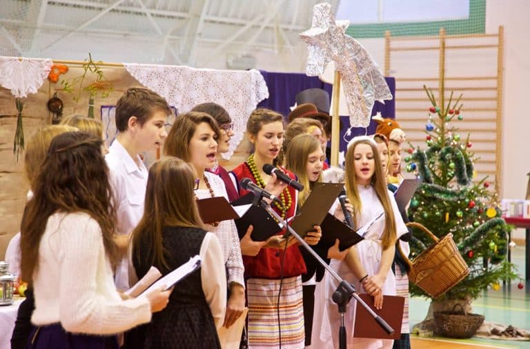 Swojskie specjały, występy artyst&oacute;w i warsztaty &ndash; wyjątkowy kiermasz pod Olsztynem!