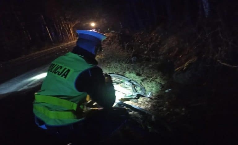 Rowerzysta ciężko ranny po wypadku na DW 536