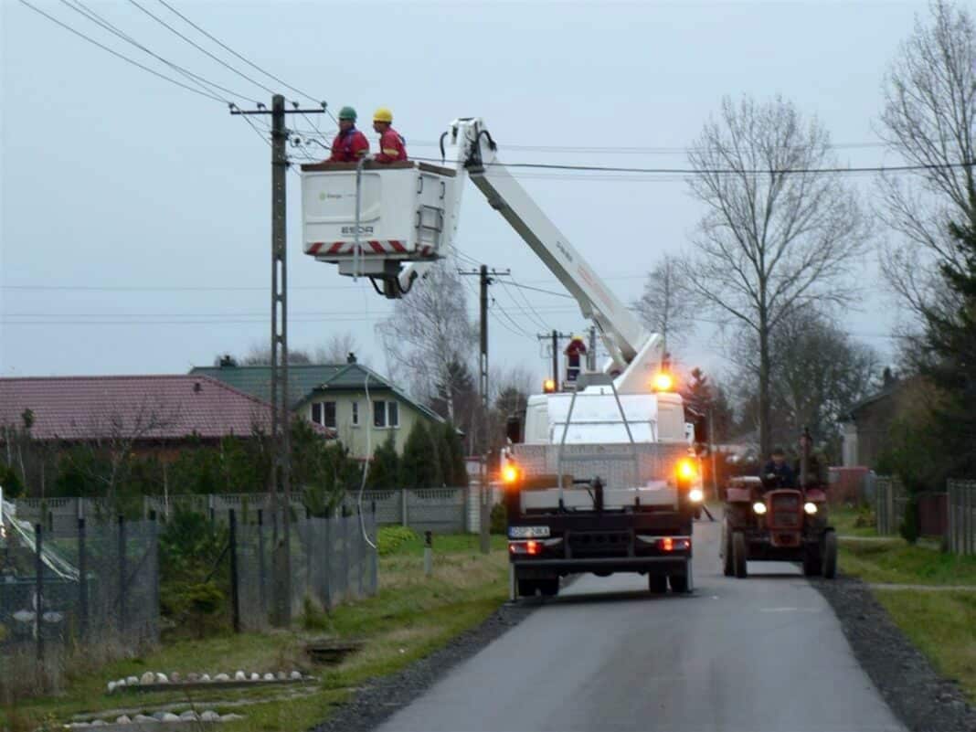 awaria prądu. Elektrycy