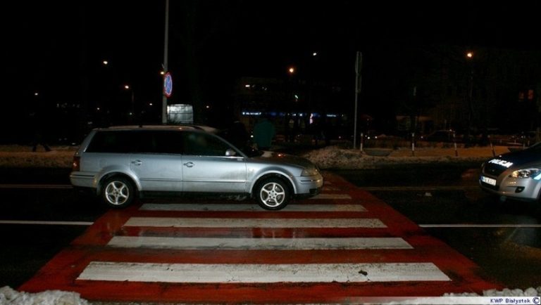 Kolejna piesza potrącona na pasach