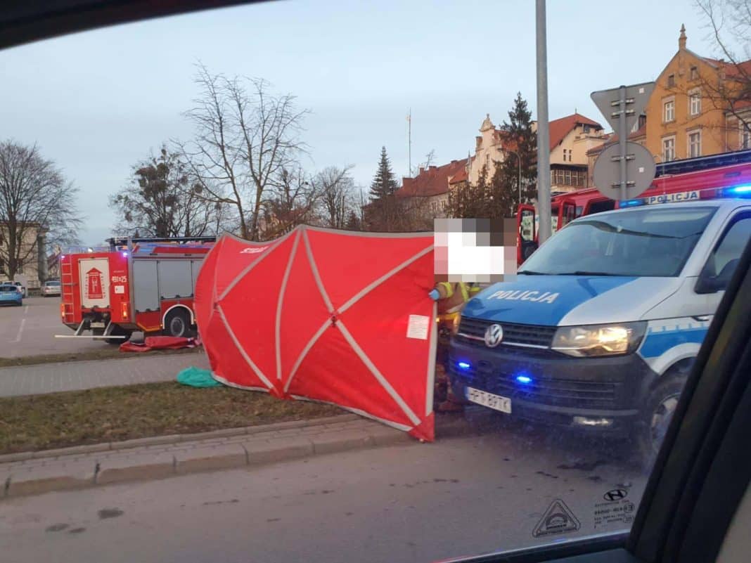 parawan. Śmierć w studzience