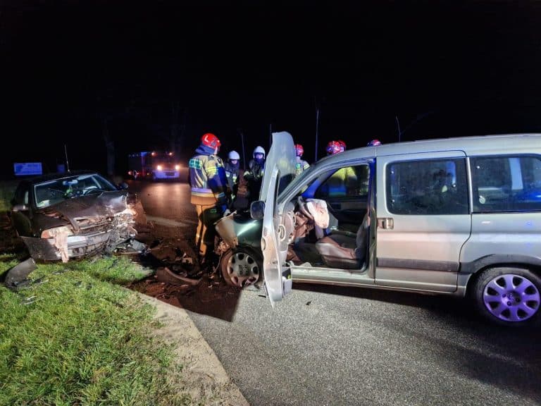 peugeot uderzył w skodę