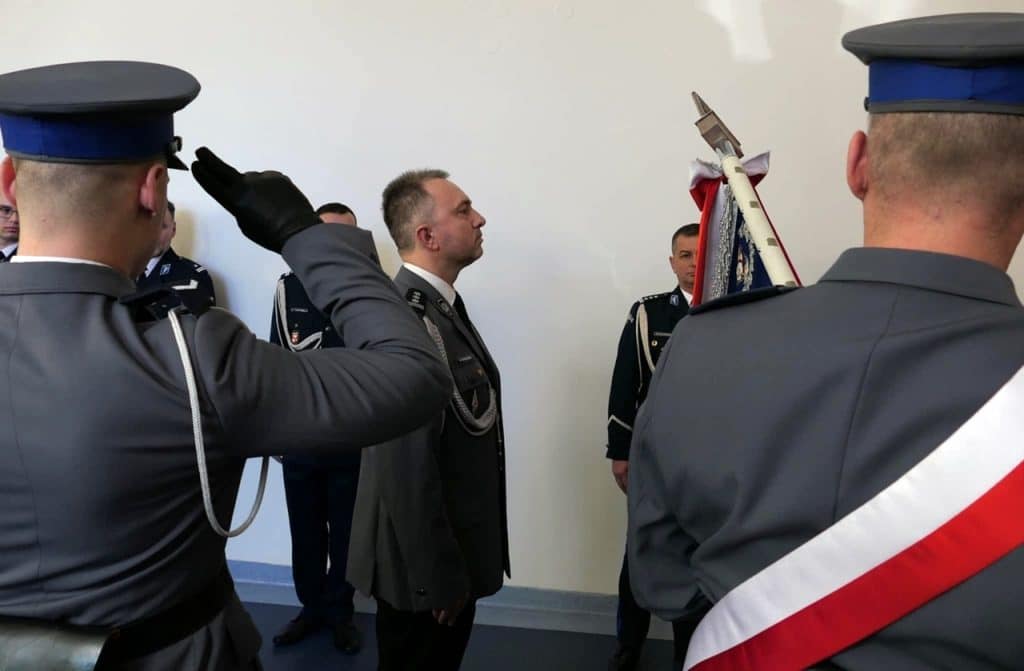 Inspektor Pankowski w emocjonalnym przemówieniu: „Prawo w Polsce nie obowiązuje”. Komendant nie gryzł się w język. - Komendant odchodzi z hukiem! Krytykuje przełożonych i system zarządzania w Policji