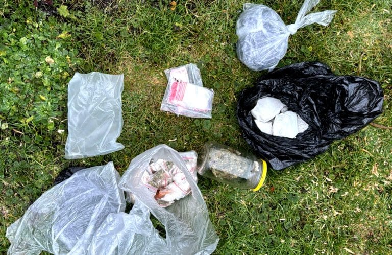 ukryte nielegalne substancje