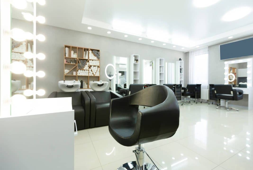 Jak urządzić salon fryzjerski? 4 ważne kroki
