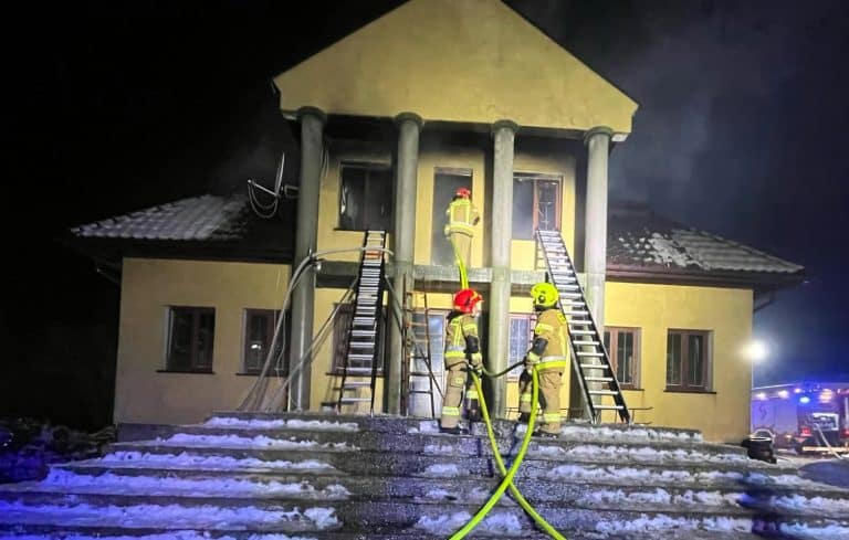 spłonął dom