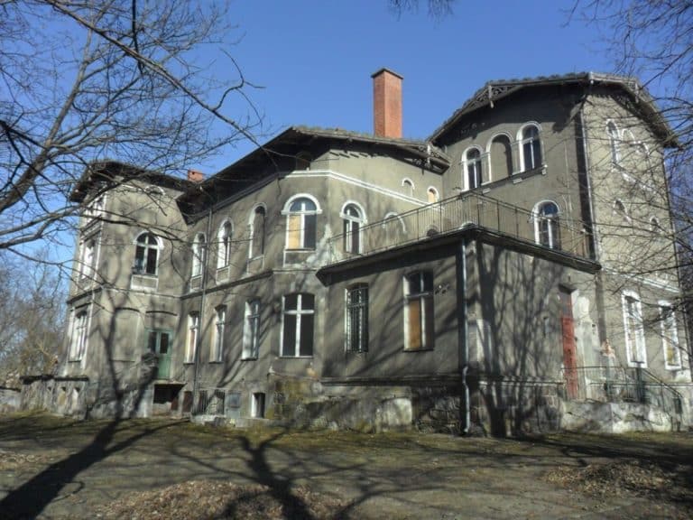 Fundacja Pałac Klewki Park