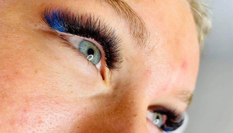 przedłużanie rzęs