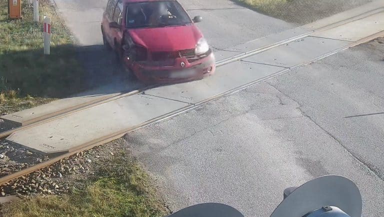 ucieczka renault clio