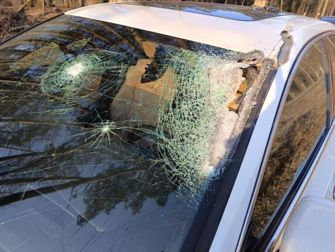 uszkodzenie samochodu