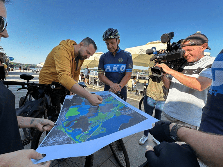 Mieszkańcy Olsztyna chcą ścieżki wok&oacute;ł jeziora Krzywego. Kiedy projekt ruszy?