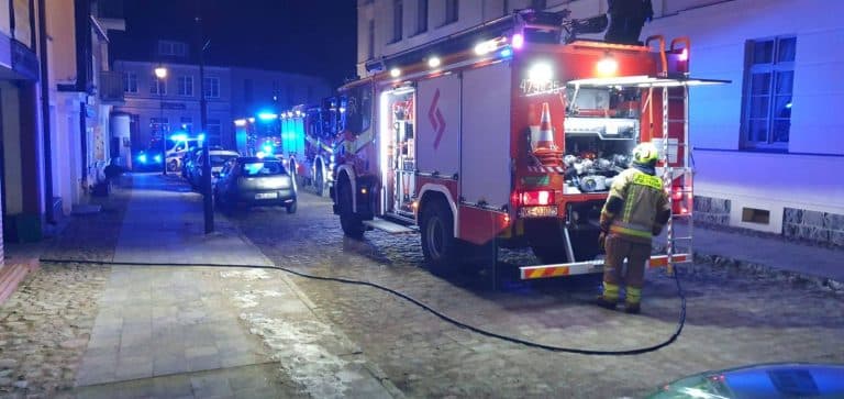 pożar w kamienicy