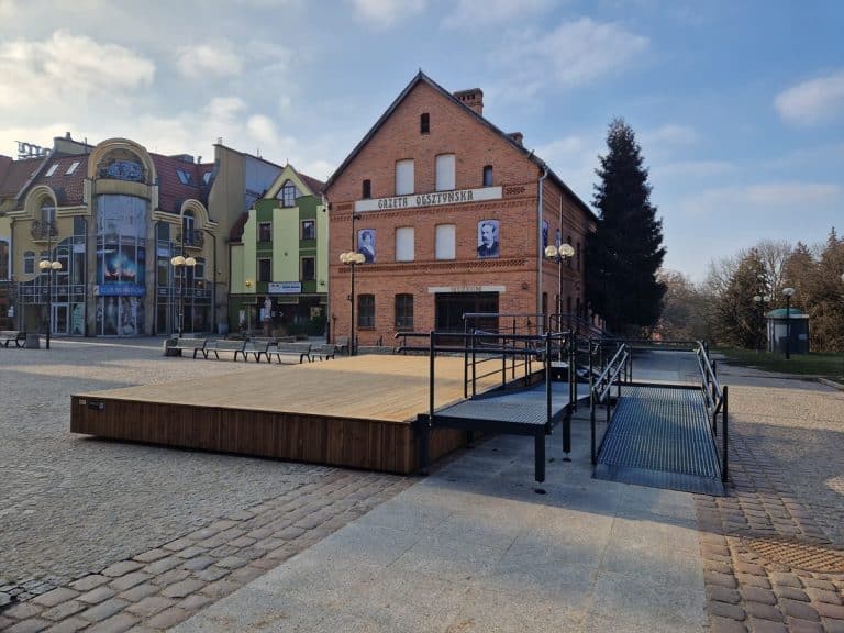 scena na Targu Rybnym