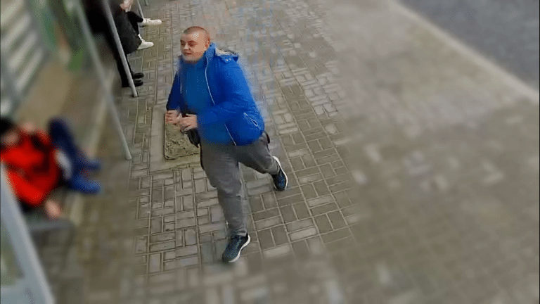 zniszczył przystanek