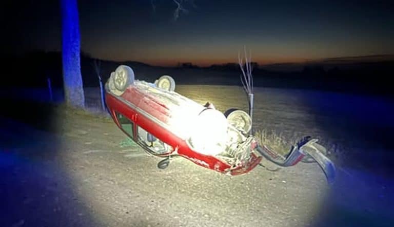 dachowanie samochodu