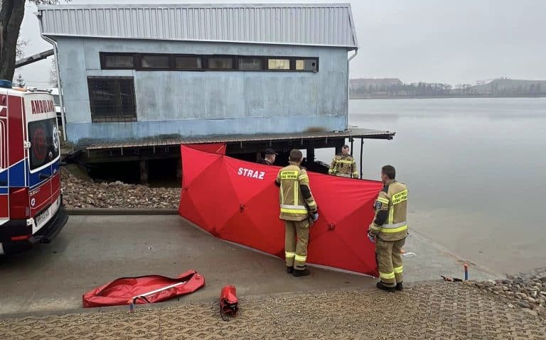 wpadł do wody i utonął