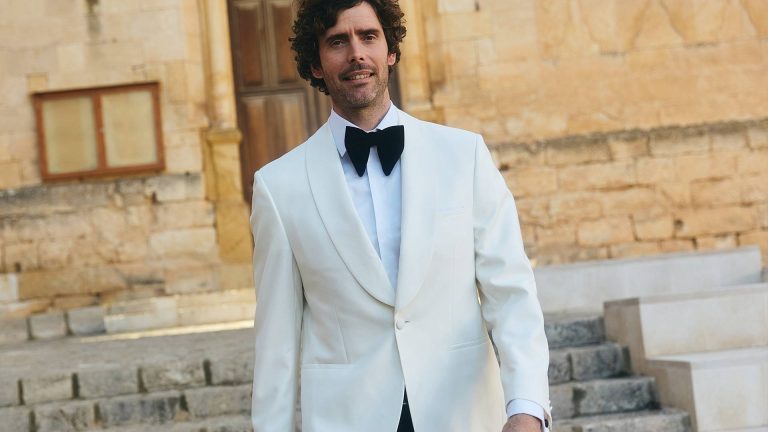 garnitur dla szczupłego mężczyzny