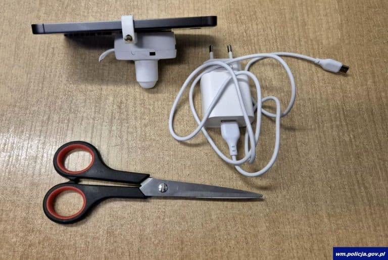 telefon z zabezpieczeniem