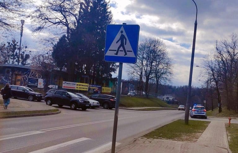 potrącenie na pasach