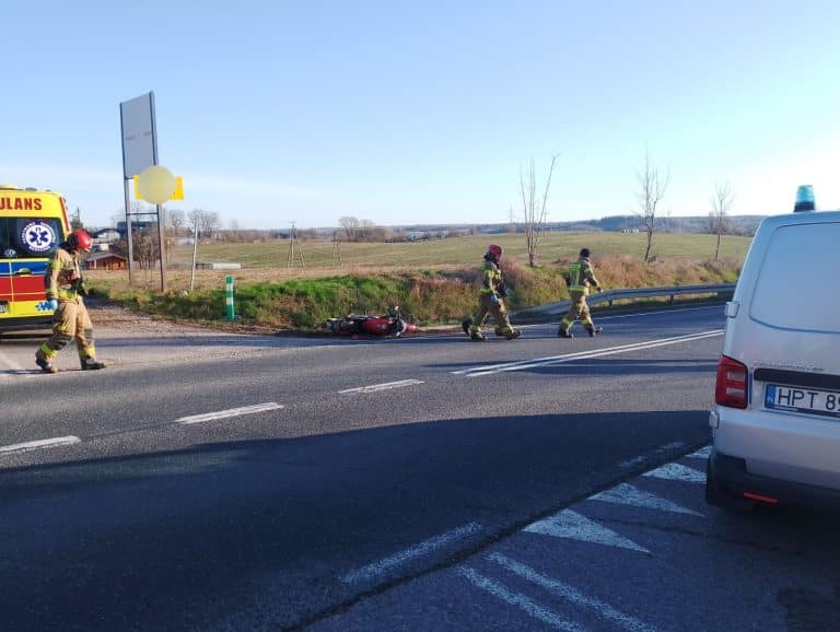 wypadek z udziałem motocyklisty