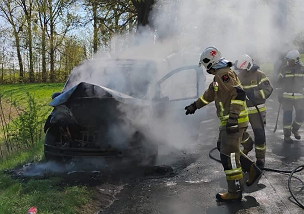 spłonął samochód