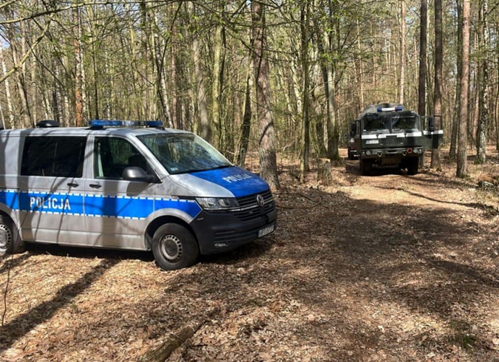 Znaleźli pociski w lesie. - Prace w lesie odsłoniły aż 33 niewybuchy. Saperzy w akcji