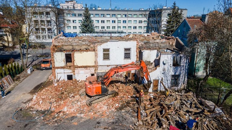 rozbi&oacute;rka kamienicy