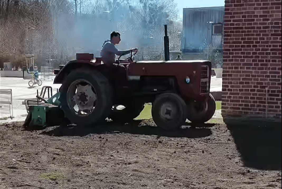 pole w centrum miasta