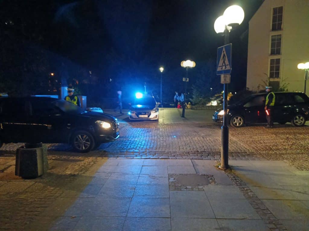 Funkcjonariusze skontrolowali ponad 1000 kierowców. - Wielka akcja policjantów na olsztyńskiej Starówce