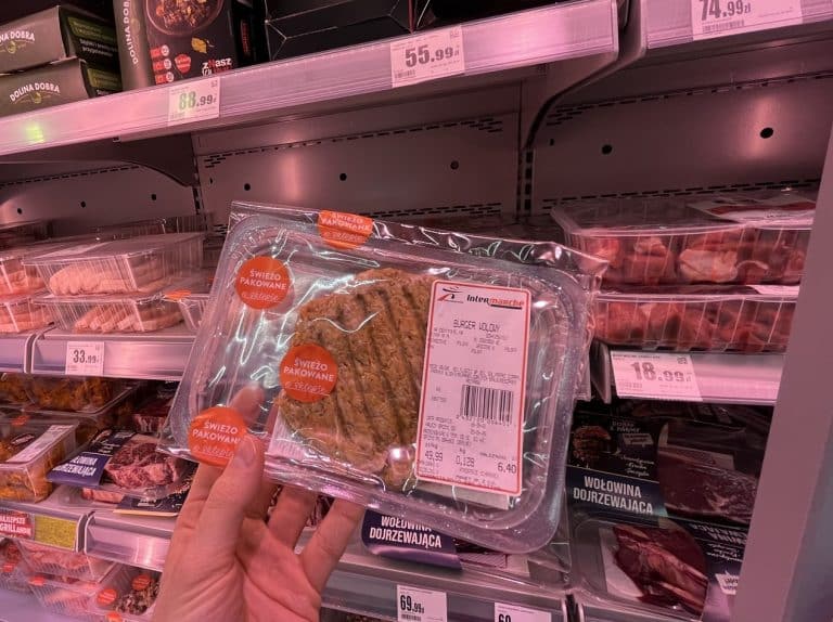 Gotowi na grilla z Intermarche Olsztyn? Szeroki wybór świeżego mięsa od lokalnych dostawców