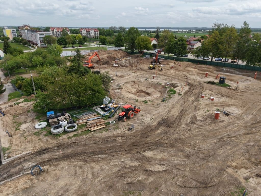 Nowa atrakcja na Mazurach. Teren zmienia się nie do poznania. - W mazurskim kurorcie ruszyła wielka inwestycja. Może stać się nową wizytówką