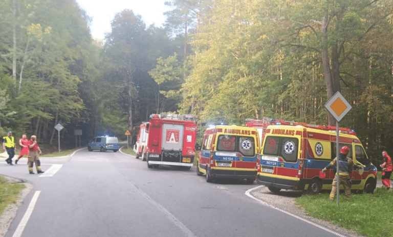 wypadek na skrzyżowaniu dr&oacute;g R&oacute;żnowo &ndash; Gady &ndash; Olsztyn