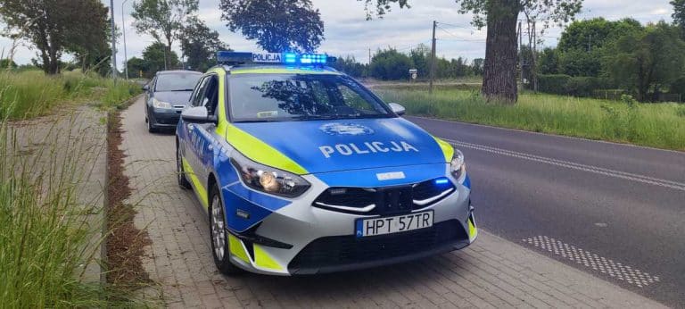 kontrola drogowa, radiowóz