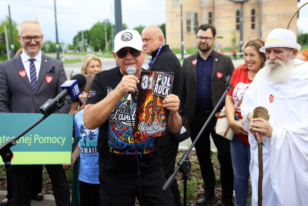 Rondo WOŚP już oficjalnie na mapie Olsztyna. - Jerzy Owsiak otworzył Plac Wielkiej Orkiestry Świątecznej Pomocy w Olsztynie