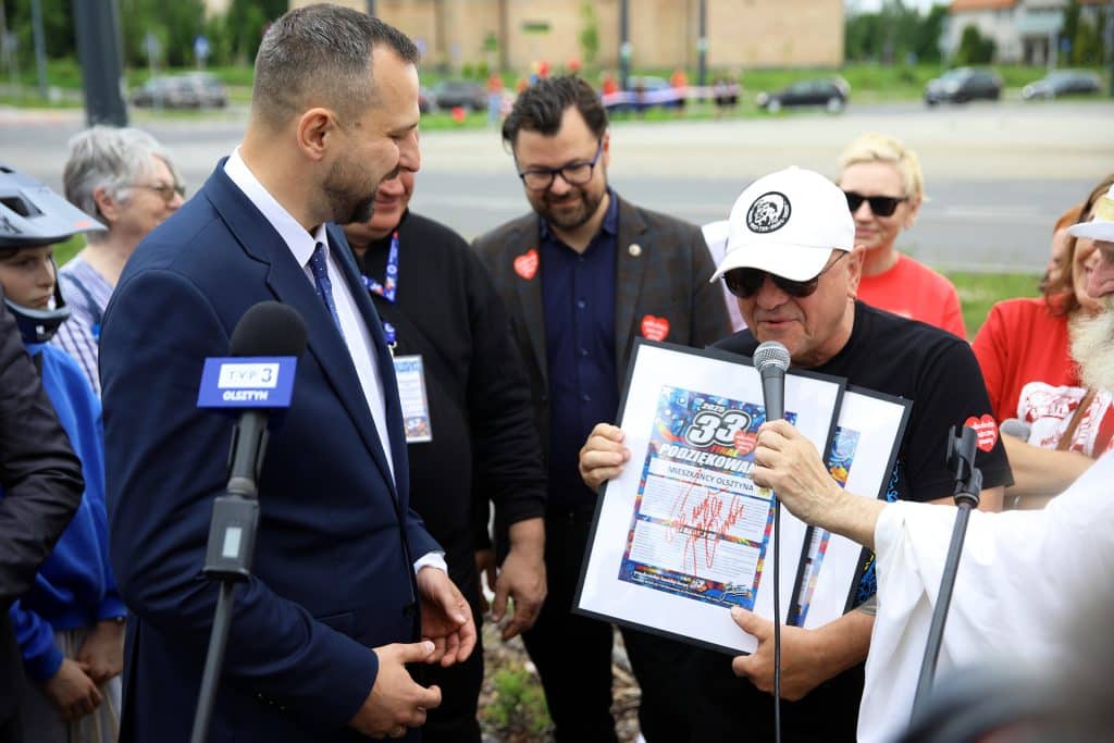 Rondo WOŚP już oficjalnie na mapie Olsztyna. - Jerzy Owsiak otworzył Plac Wielkiej Orkiestry Świątecznej Pomocy w Olsztynie