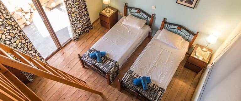 Niepokojące wyniki kontroli! Sanepid ujawnia stan nocleg&oacute;w w warmińsko-mazurskim