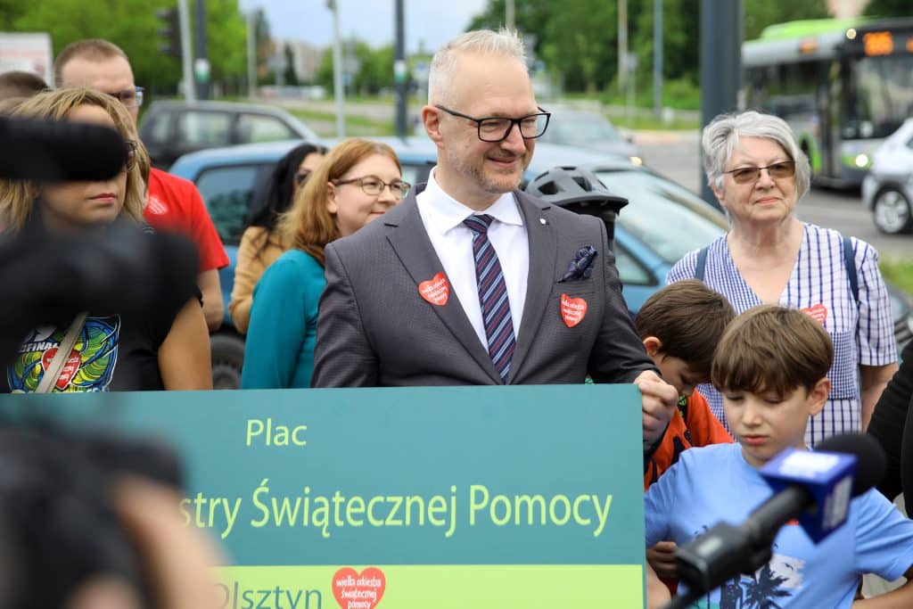Rondo WOŚP już oficjalnie na mapie Olsztyna. - Jerzy Owsiak otworzył Plac Wielkiej Orkiestry Świątecznej Pomocy w Olsztynie
