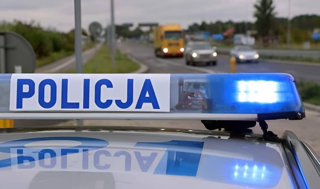 radiowóz podczas kontroli drogowej