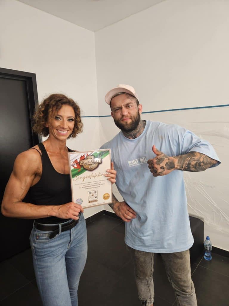 Na co dzień służy w wojsku. Po godzinach zdobywa medale w fitness. - Wicemistrzyni fitness i żołnierz z Olsztyna powalczy o tytuł mistrzyni świata