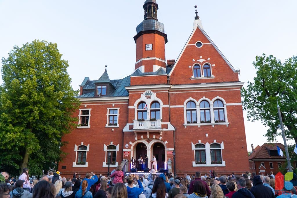 Scena runęła, koncert odwołany… a wtedy Dawid zrobił coś, czego nikt się nie spodziewał! - Koncert odwołano! To, co Dawid Kwiatkowski zrobił później, przeszło do historii Kętrzyna