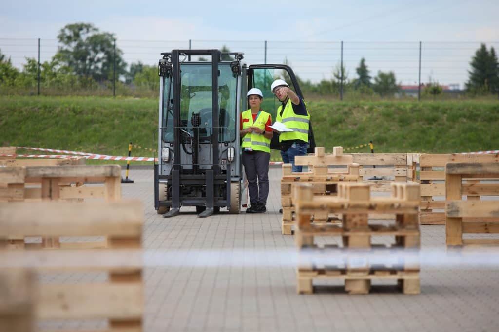 To pierwsza edycja tej niecodziennej rywalizacji. - Niezwykłe zawody pod Olsztynem. Pierwsze Mistrzostwa Operatorów Wózków Widłowych