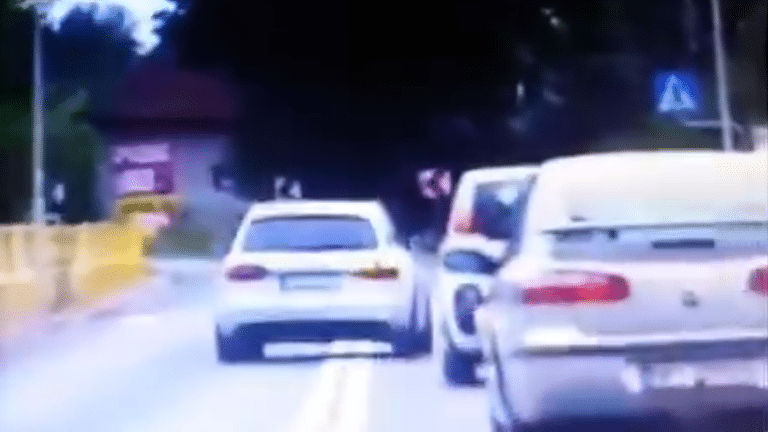 audi wyprzedzało w niedozwolonym miejscu