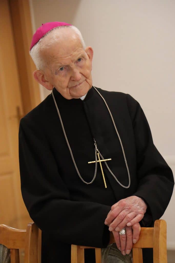 Wzruszająca uroczystość w bazylice św. Jakuba. - Najstarszy posługujący biskup jest z Warmii. Świętował 98 urodziny