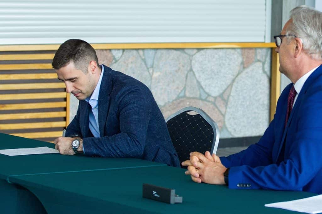 Port Lotniczy Olsztyn-Mazury startuje z zupełnie nowym projektem. - Wielka inwestycja na lotnisku Olsztyn-Mazury w Szymanach. Powstają kolejne hangary