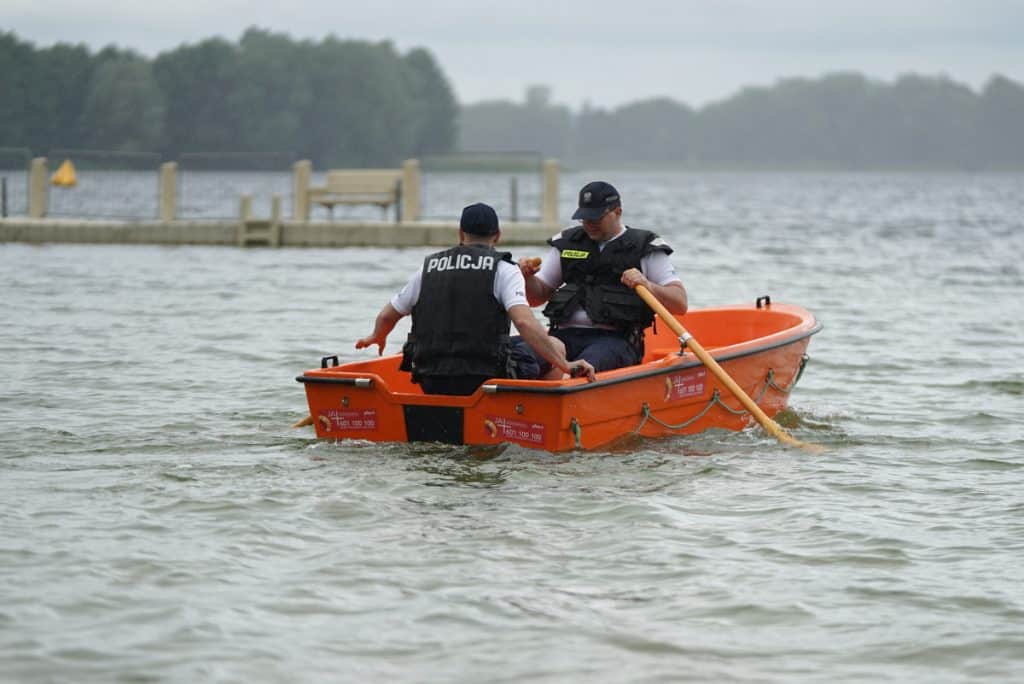 Wielki sukces policjantów z Olsztyna. Zawody ratownicze zakończyli na podium. - Policjanci z Olsztyna wicemistrzami Polski w ratownictwie wodnym